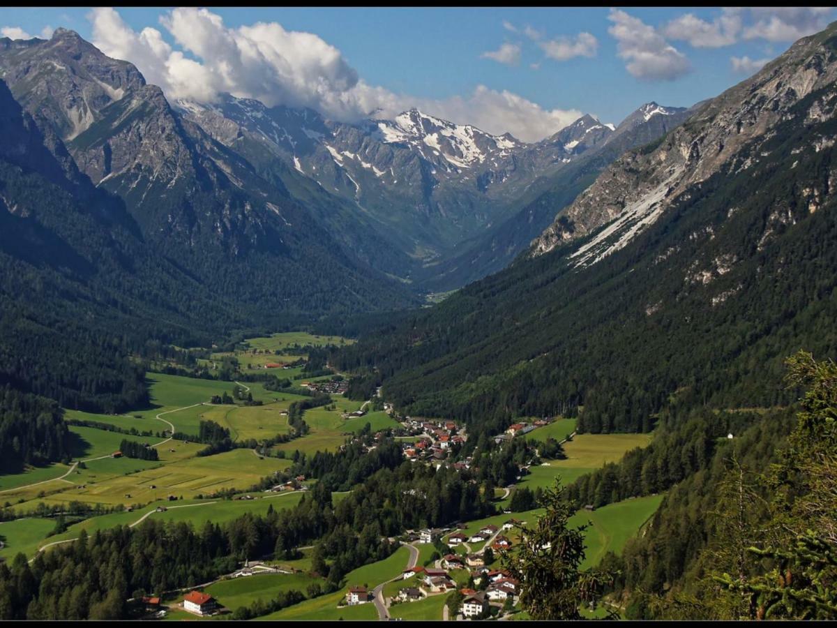 Apartamento Haus Alpenrose Trins Exterior foto